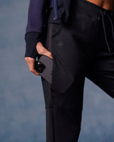 Train Mid-Rise Jogger | Black