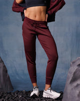 Train Mid-Rise Jogger | Plum Wine